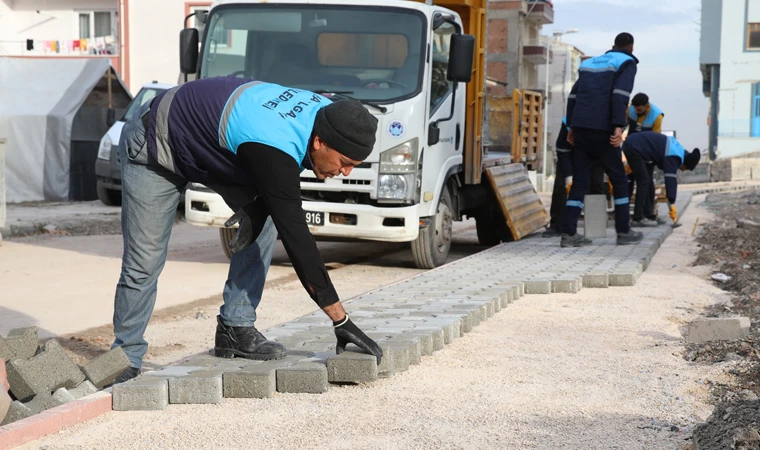 Malatya Battalgazi Belediyesi Depremin İzlerini Siliyor!