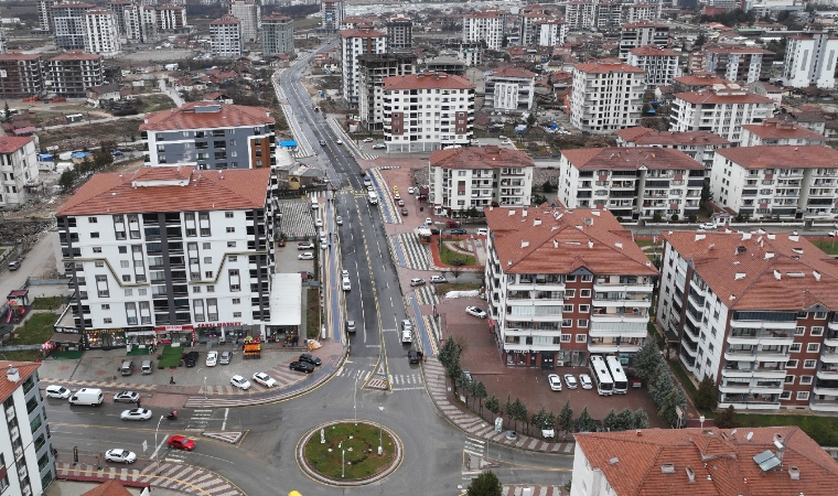 Malatya'da Deprem'e Rağmen Bin 717 Km Yol Asfalt Yapıldı